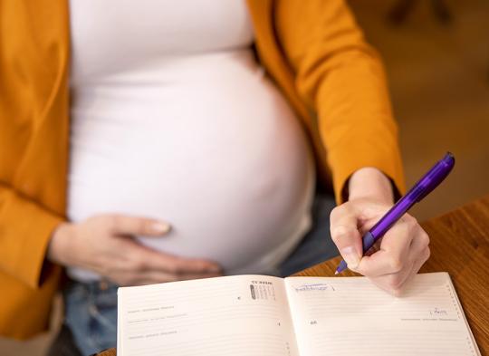 Pregnancy check-up schedule with Polish Gynaecologist in London