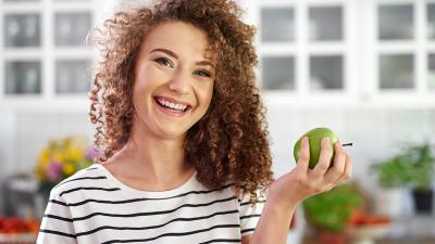 Polish Dentist in the UK recommends a tooth-healthy diet
